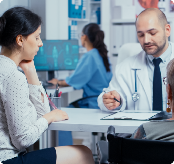 Oncólogo especializado en tratamientos de tumores, melanomas y cáncer en general